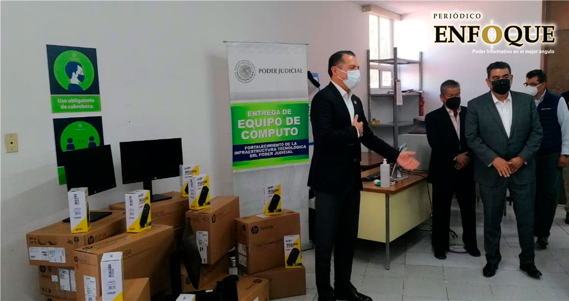 Foto: Marisol Oropeza Después de 15 años, Juzgados de Tepeaca reciben equipo de cómputo y acercan sus servicios a la ciudadanía