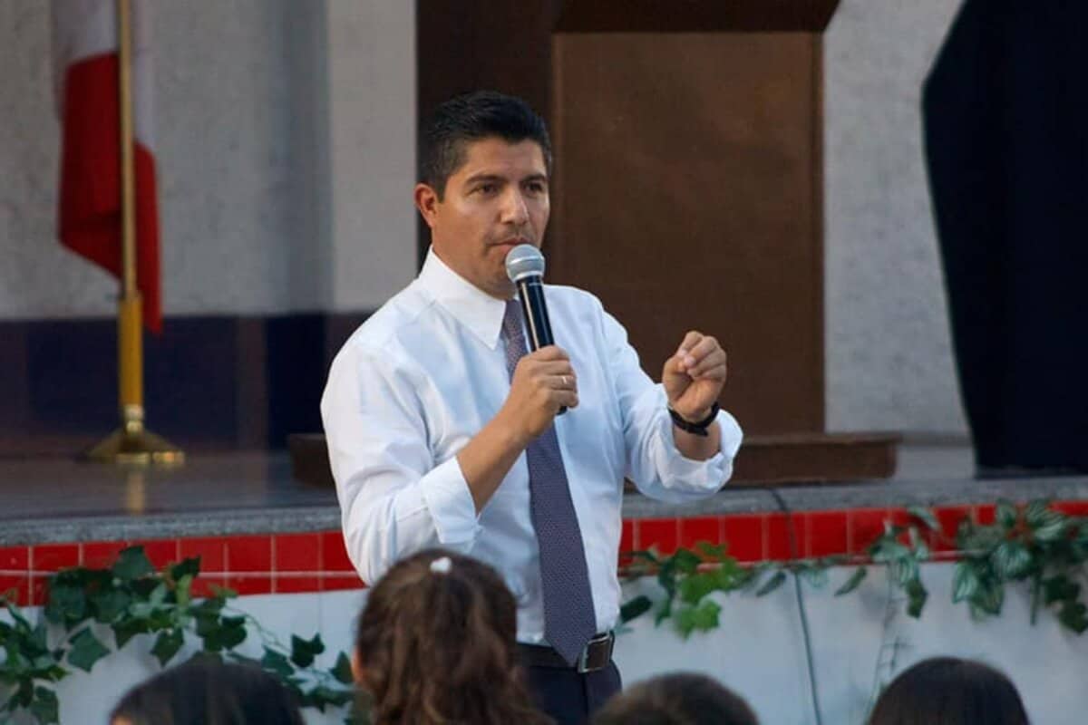 Foto: Cortesía Eduardo Rivera agradecido con Marko Cortez y Genoveva Huerta por la aspiración a la presidencia municipal de Puebla