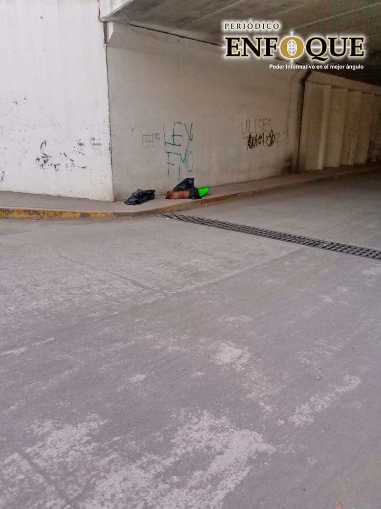 Foto: Cortesía Hallan bolsas con restos humanos bajo un puente en Texmelucan.