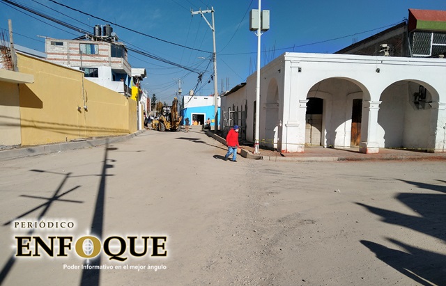 Foto: Omar Sánchez Lleva avance 70% trabajos de remodelación del centro de Cuautlancingo