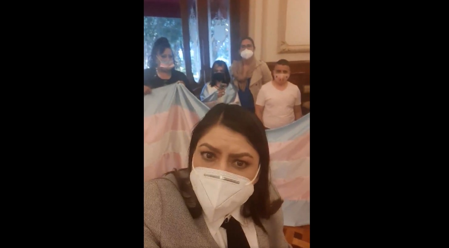 Rivera Vivanco celebra desde Palacio Municipal aprobación del Ley Agnes