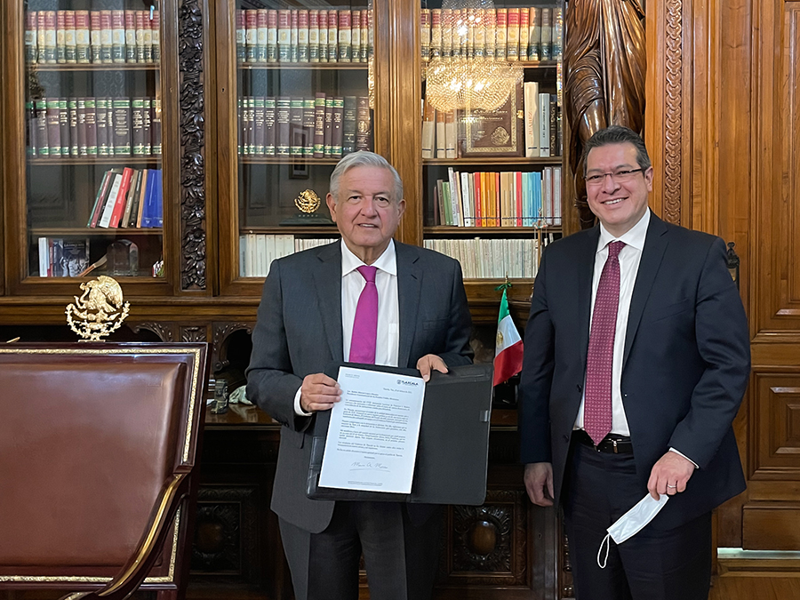 Foto: Cortesía Marco Mena se reúne con AMLO; se adhiere al acuerdo nacional por la democracia