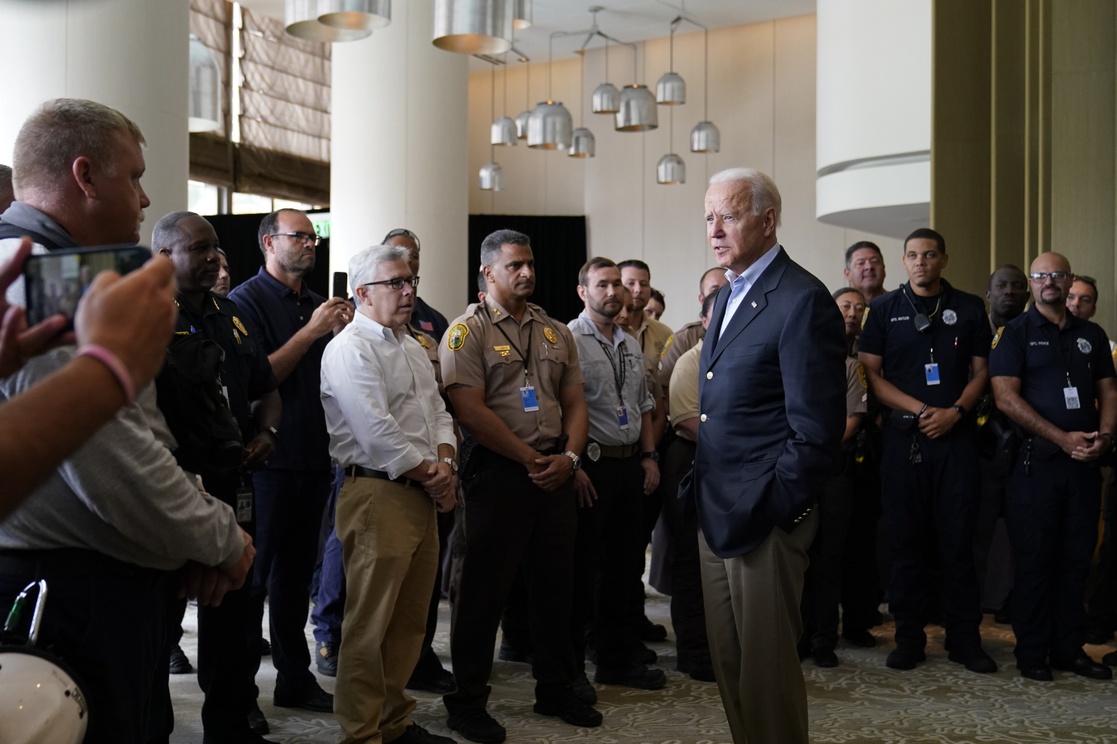 Por: Cortesía Biden visita Florida para brindar "consuelo" tras derrumbe de edificio