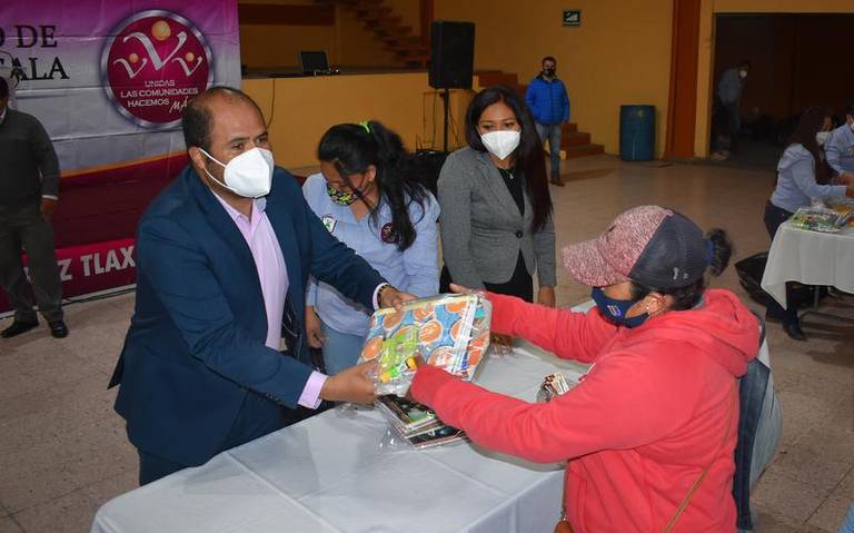 Por: Cortesía Quinta entrega de materiales escolares en Santa Cruz Tlaxcala.
