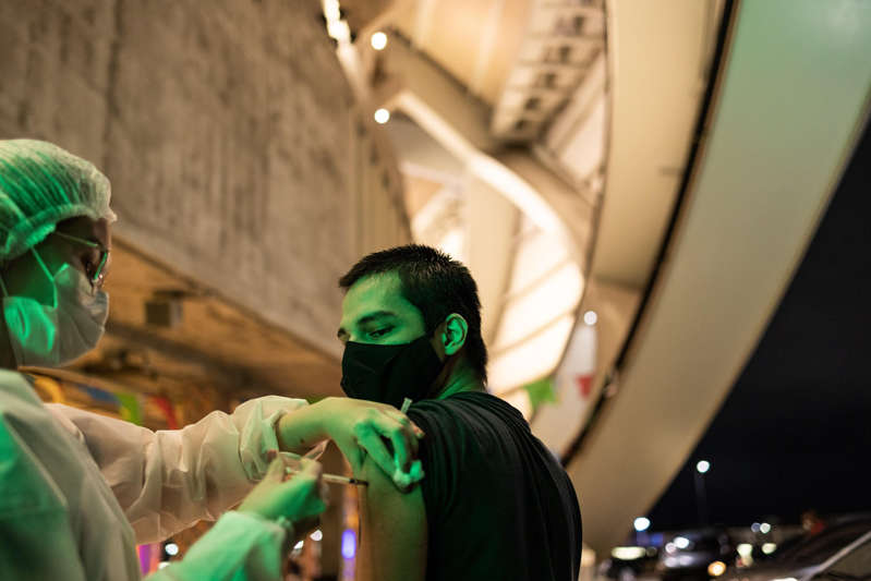 Por: Cortesía América supera las 600 millones de dosis aplicadas y más claves de la vacunación