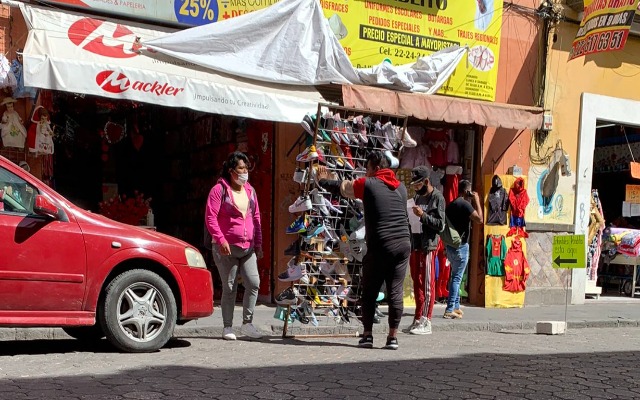 Por: Cortesía Afirma Barbosa que Ayuntamiento de Puebla permitió el ambulantaje; confía que la próxima administración lo solucionará