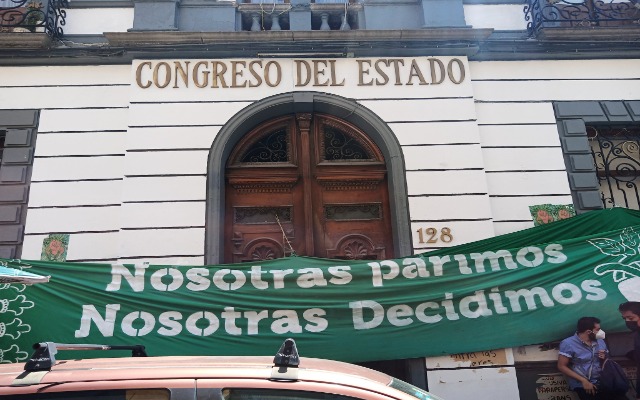 Iniciativa para despenalizar el aborto en Puebla en riesgo de no ser votada