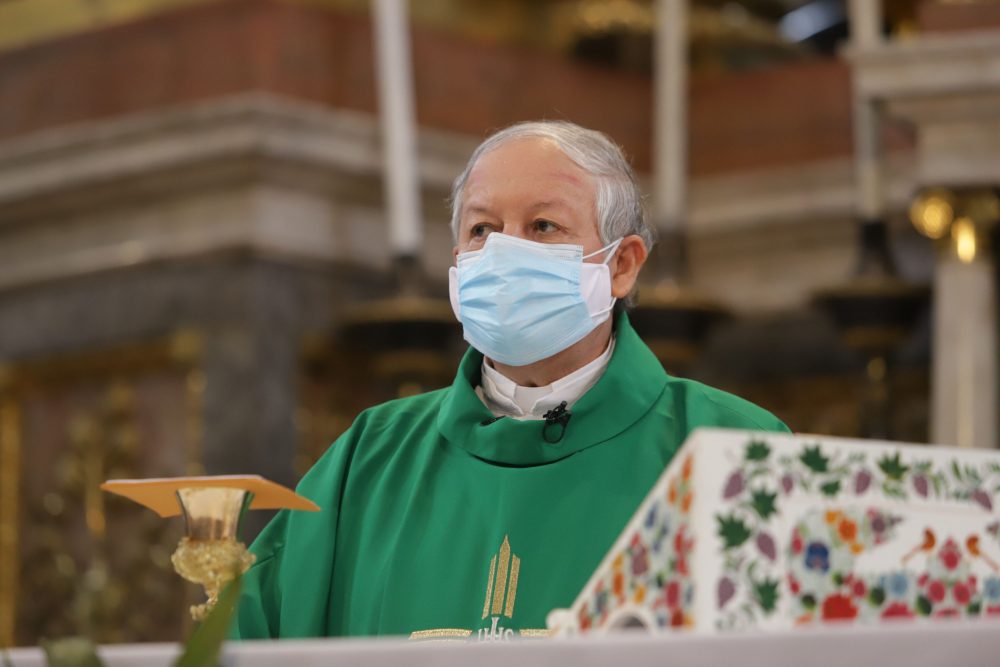 Arzobispo de Puebla suma a principios de AMLO, “no matar”