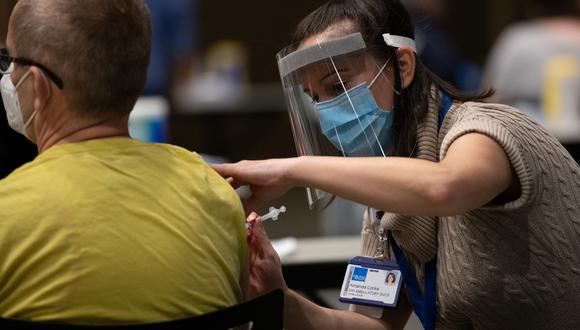 Por: Cortesía Entre los países que más vacunaron, los cinco con más muertes por COVID-19 usan vacunas chinas