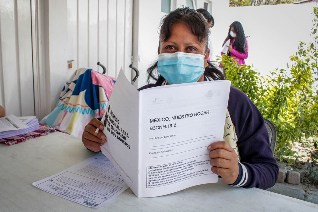 Por: Cortesía Más de 23 mil personas acreditaron exámenes del INEA: SEP