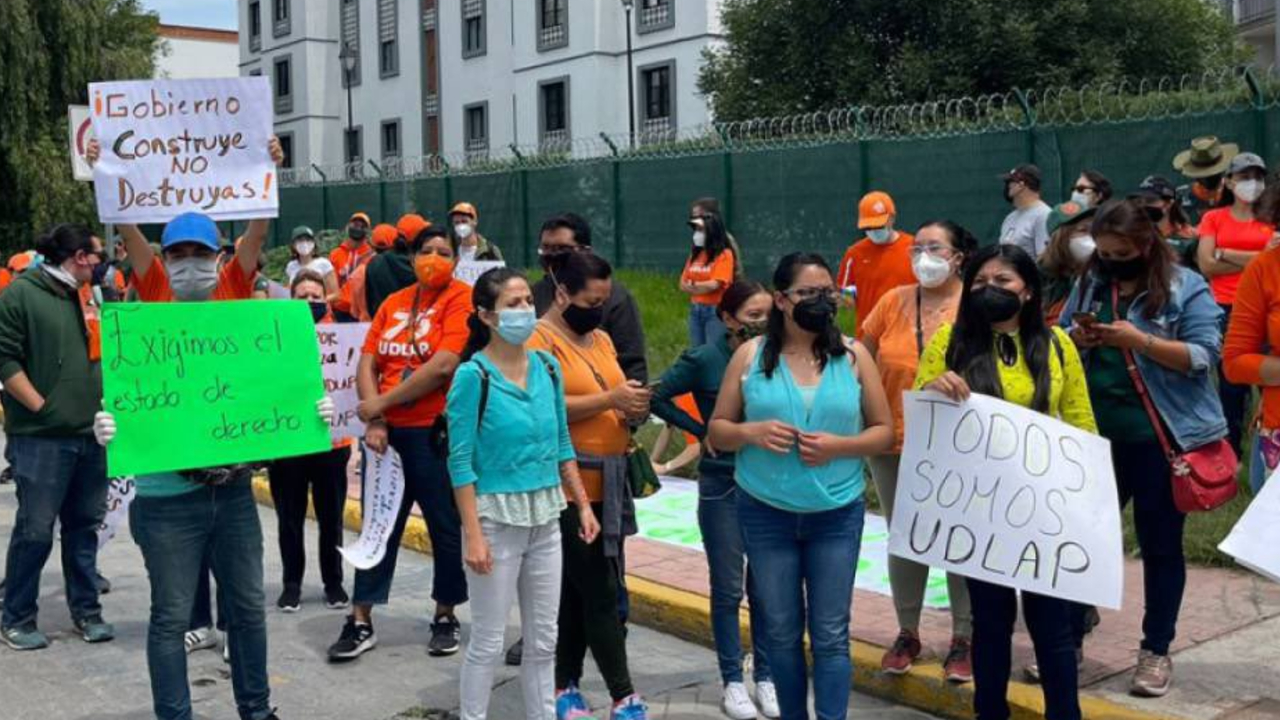 Por: Cortesía Estudiantes de la UDLAP se manifestaron en contra de la presunta toma ilegal del Campus