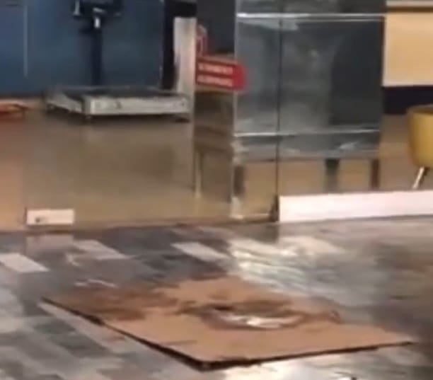 Por: Cortesía Central camionera de Tlaxcala con goteras Pesé a remodelación