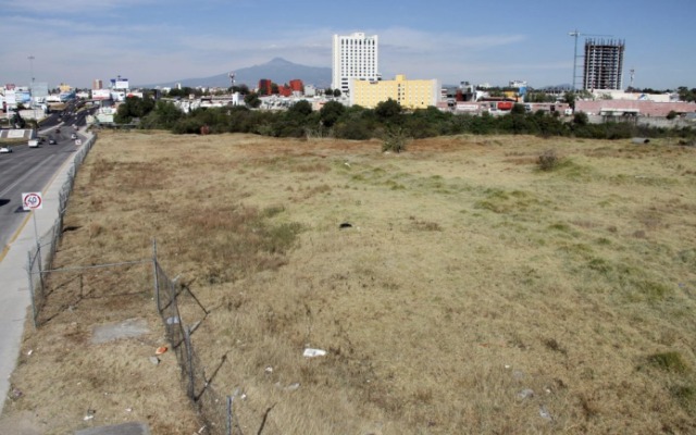 Descarta Barbosa buscar algún acuerdo con el CCE sobre terreno en litigio