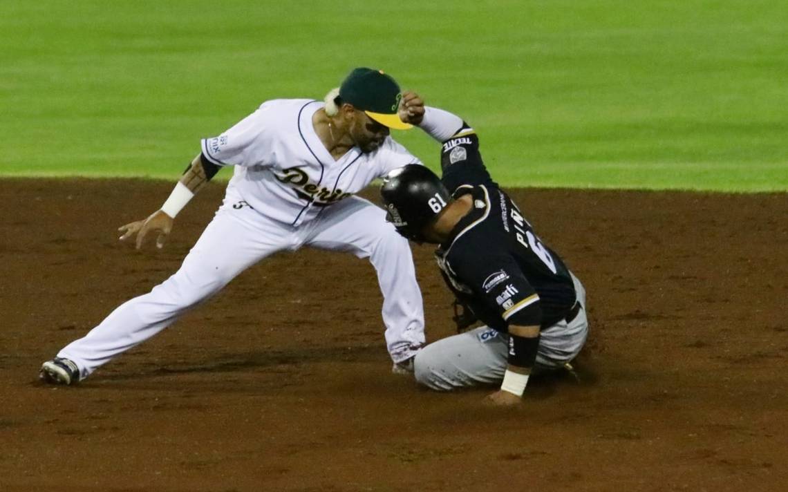 Por: Cortesía Pericos de Puebla, en crisis