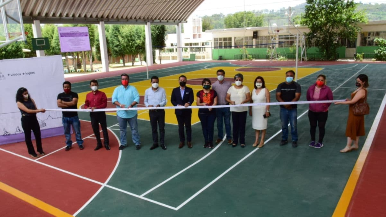 Por: Cortesía Ayuntamiento de San Pedro Cholula hace entrega de proyectos de infraestructura educativa y urbana en Tlautla y Tepontla