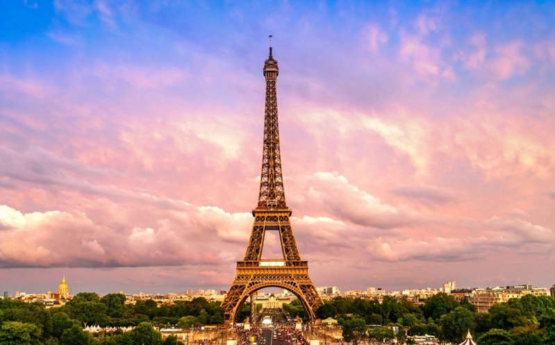 Por: Cortesía Reabren la Torre Eiffel tras meses cerrada por la pandemia por covid-19