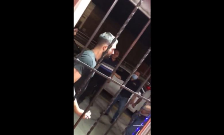 Por: Cortesía Hombre defiende a mujer de acosadores, usuarios de redes celebran "golpiza" (Video)