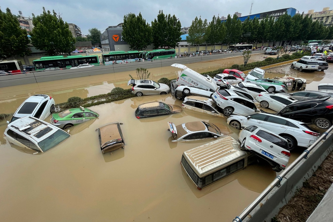 Por: Cortesía 25 muertos tras lluvias en China; metro se inunda con pasajeros