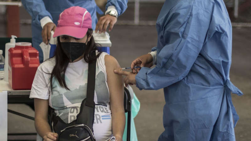 Por: Cortesía Se deben mantener medidas sanitarias y no confiarse por la vacuna: Advierte la OPS