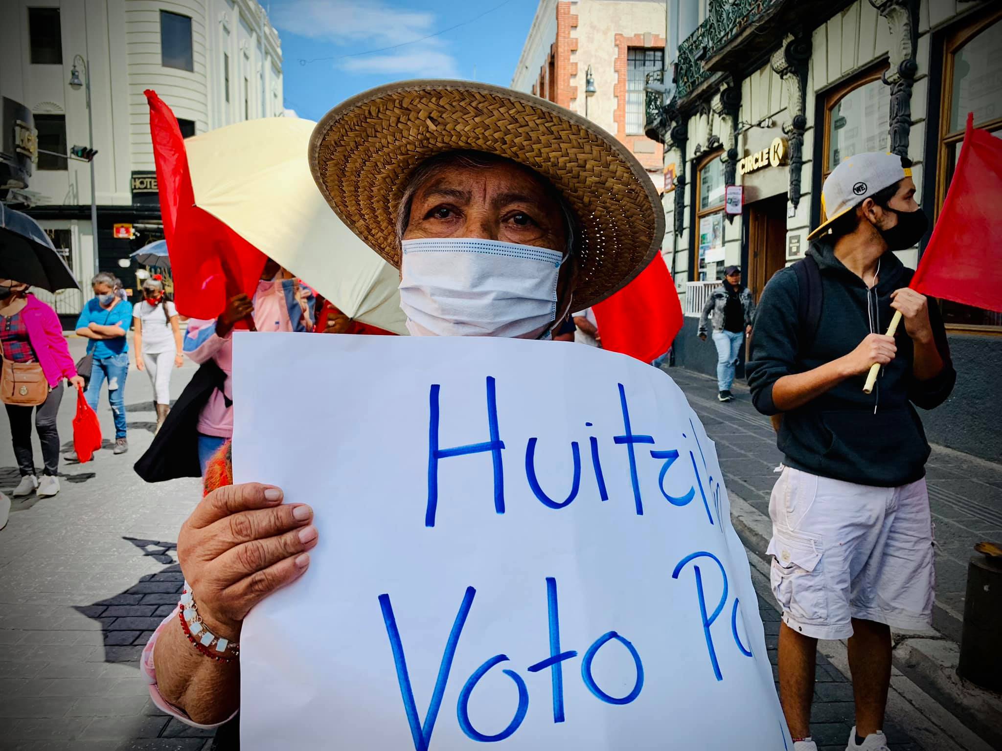 Por: Cortesía Con manifestación antorchistas exigen respetar elecciones en Ocoyucan y Huitzilan