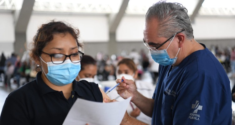 Por: Cortesía El próximo lunes iniciará un nuevo proceso de vacunación contra el Covid-19 en Puebla capital