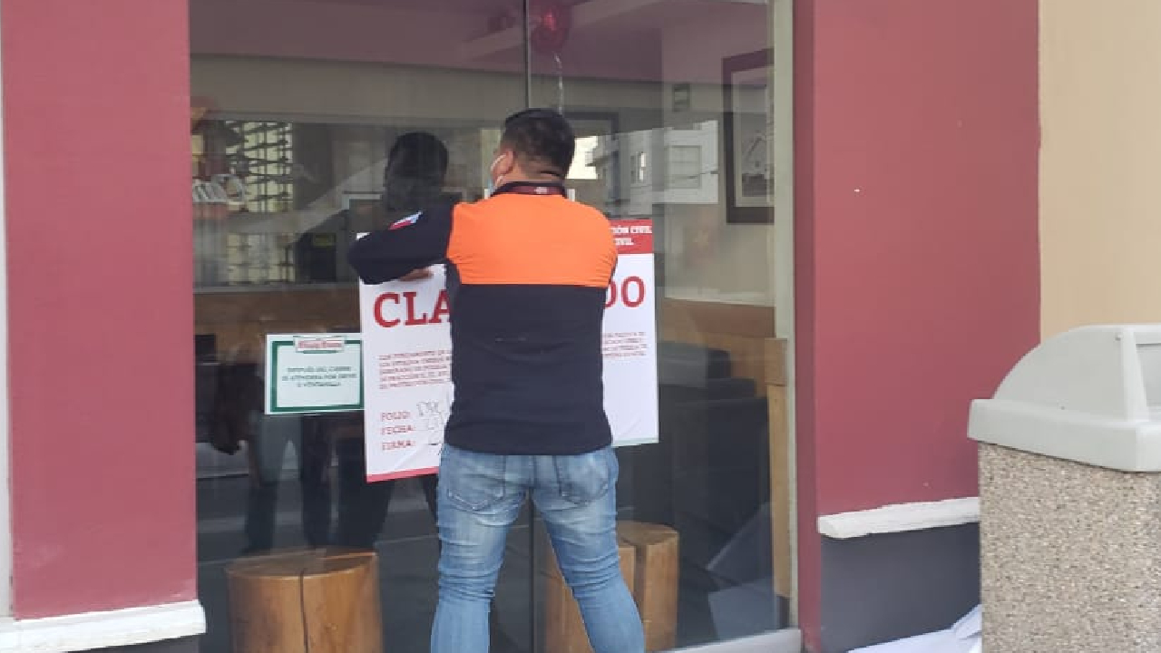 Continúan clausurando establecimientos en Cholula tras no acotar las normas de sanidad 