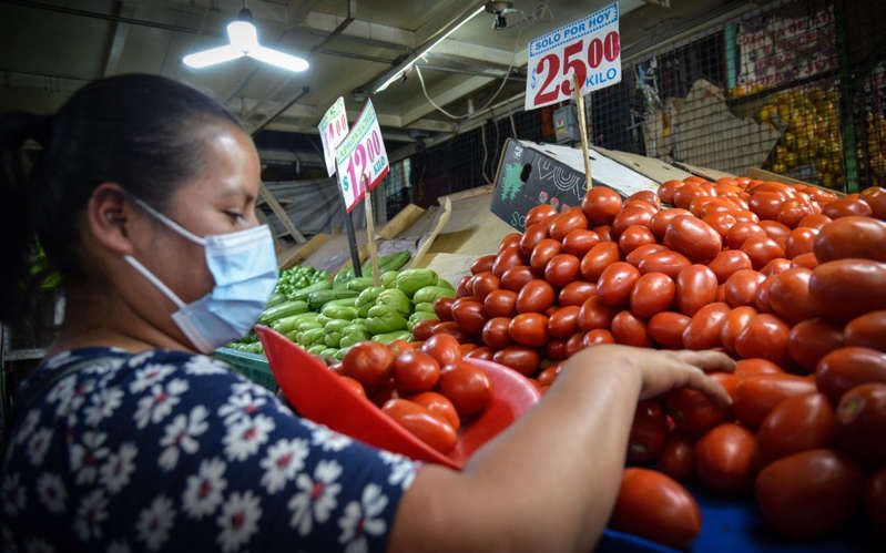 Por: Cortesía Buscan aumentar cuotas de importación de alimentos para reducir inflación: Economía