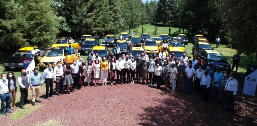 Por: Cortesía Eduardo Rivera trabajará de la mano con taxistas y transportistas