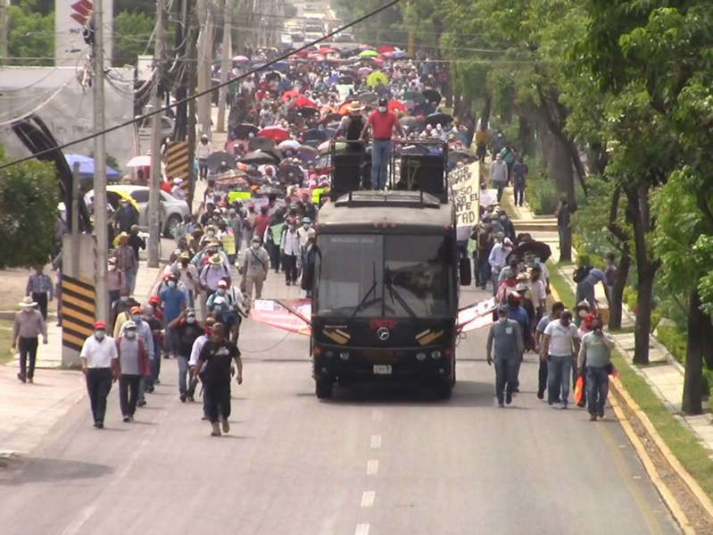 Por: Cortesía Marchan maestros ante regreso a clases