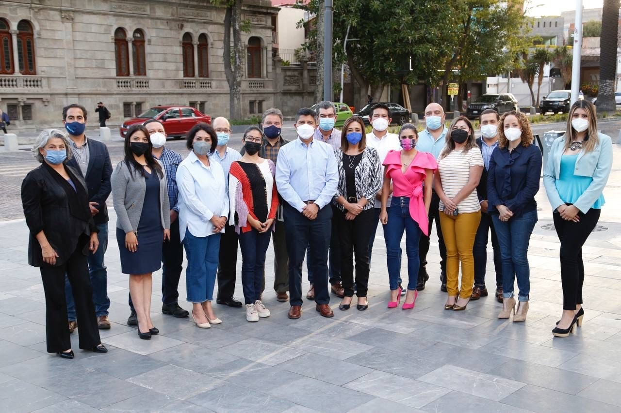 Por: Cortesía Se reúne Eduardo Rivera con regidores para trazar proyectos