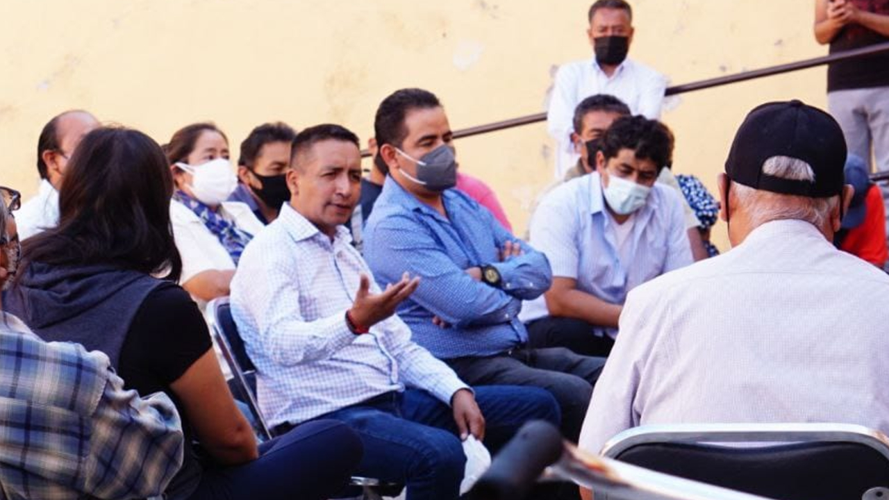Por: Cortesía Edmundo Tlatehui sostuvo mesas de diálogos con residentes sandreseños de distintas juntas auxiliares