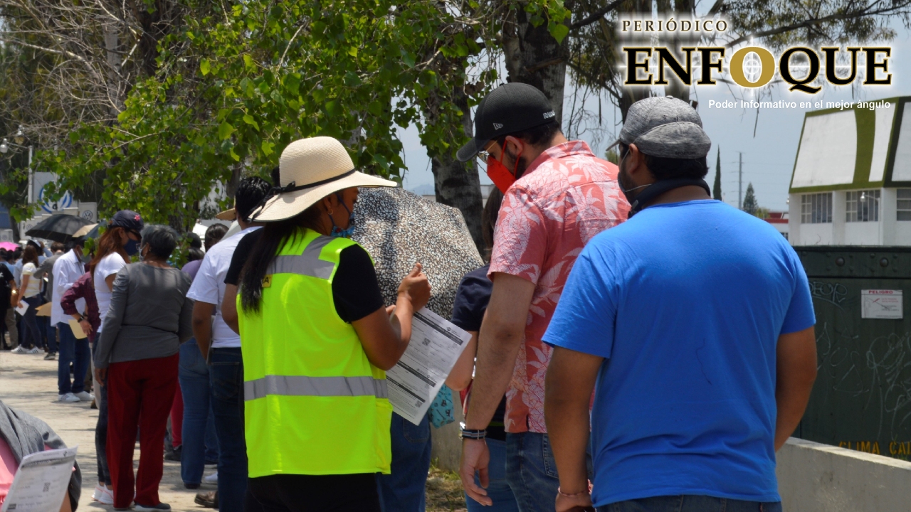 Por: Enfoque Inició la Jornada de Vacunación contra el COVID en San Andrés y San Pedro Cholula para los adultos mayores de 30 años