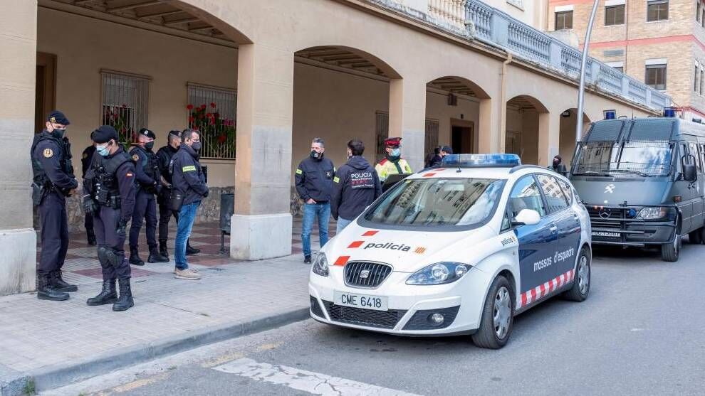 Por: Cortesía Mujer le corta el pene a su jefe por agredirla sexualmente en Barcelona