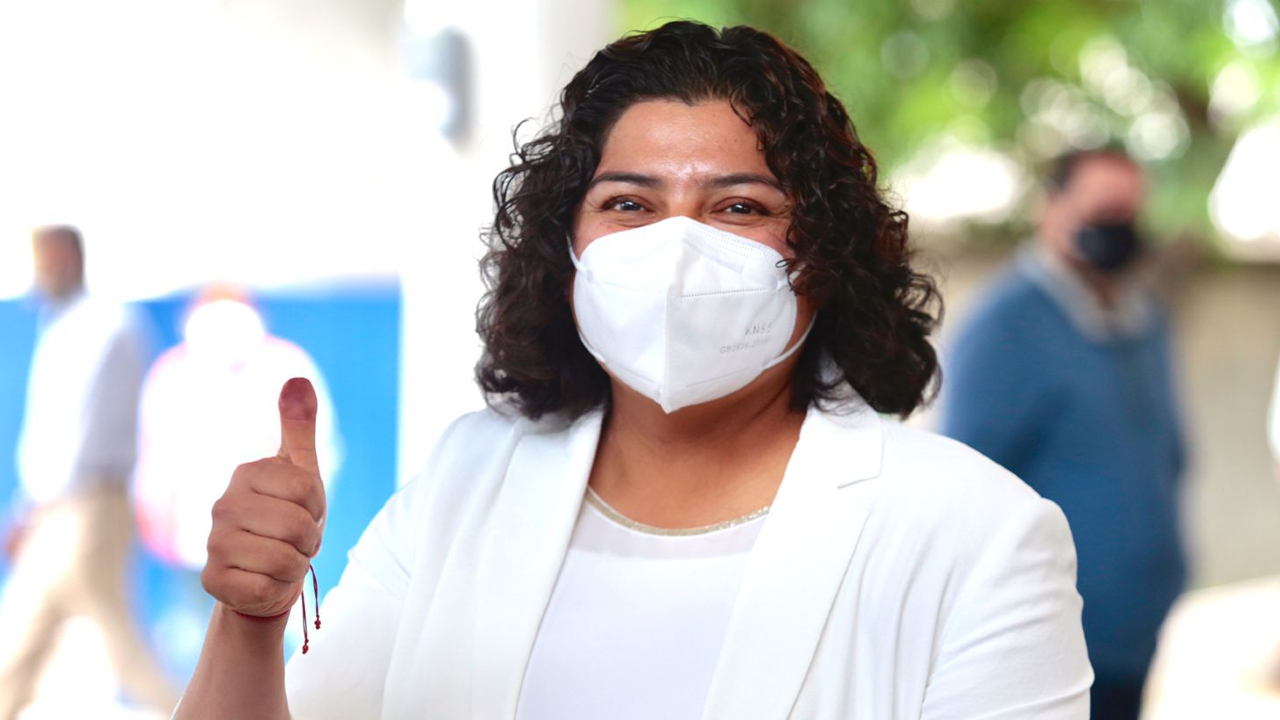 Por: Cortesía Karina Pérez Popoca con una presunta desventaja estaría con la posibilidad de perder la elección