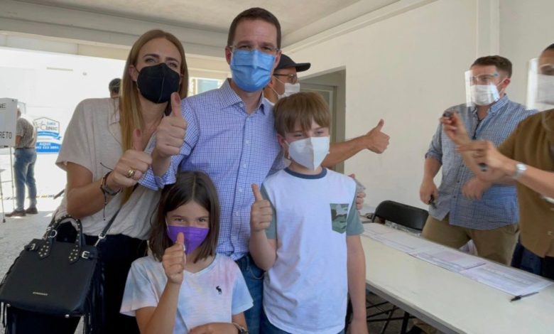 Por: Cortesía “Fueron las horas mejor invertidas del año”, Ricardo Anaya acude a emitir su voto