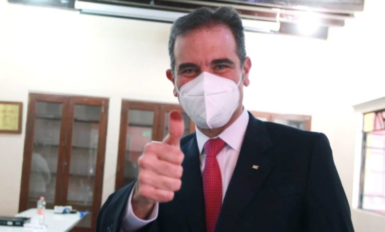 Por: Cortesía Ciudadanos dieron lección a quienes amenazaron al INE en elecciones 2021: Lorenzo Córdova