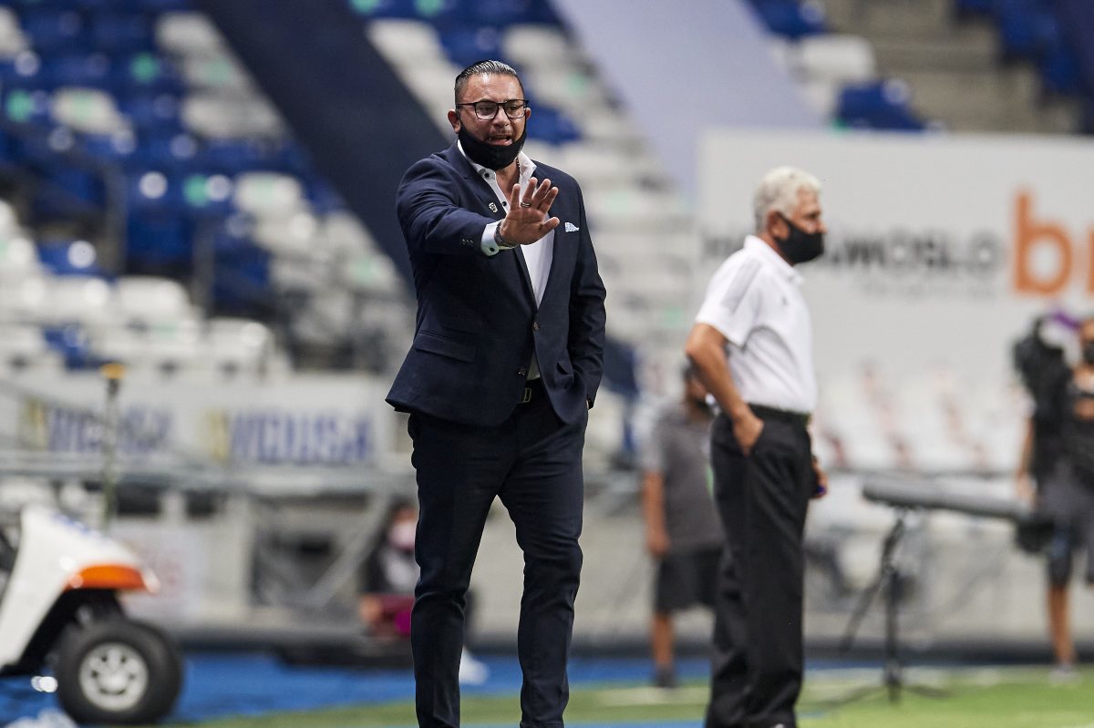 Por: Cortesía El día que 'Turco' Mohamed jugó un partido contra narcos