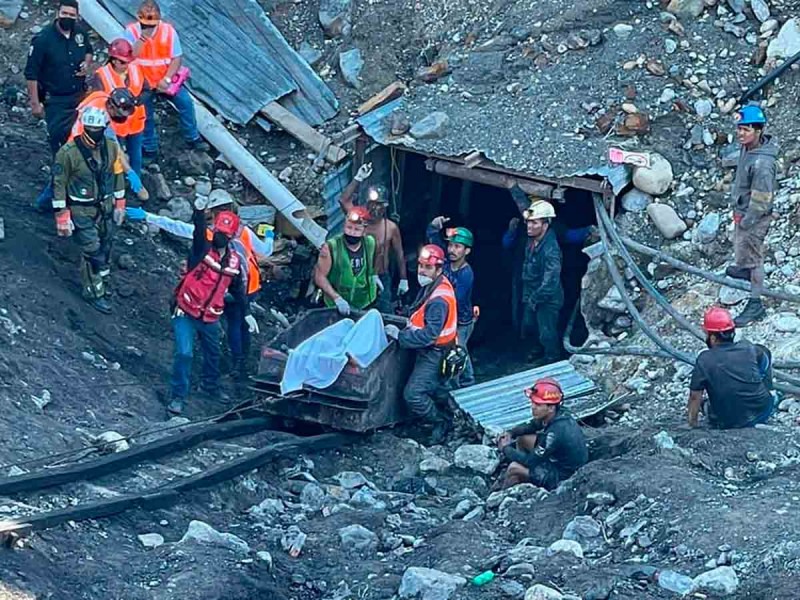 Por: Cortesía Ya fueron rescatados los siete cuerpos de los mineros en Múzquiz: AMLO