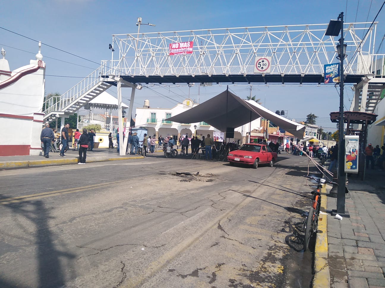 Por: Cortesía Persiste protesta en Xicohtzinco, se rehúsan a liberar la carretera