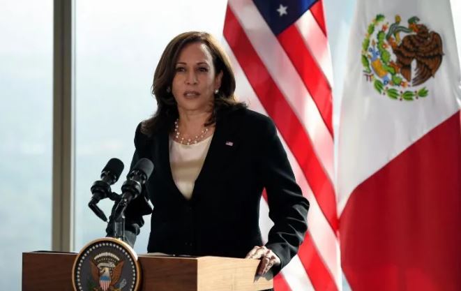 Kamala Harris dice que le pidió a AMLO dejar trabajar a las ONG