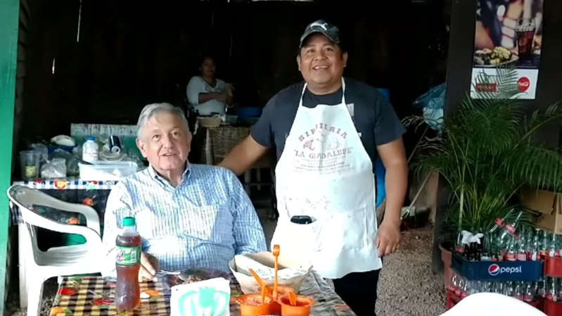 Por: Cortesía Queman restaurante en Michoacán donde desayunó AMLO