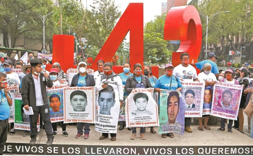 Función Pública investiga a milicia por caso Ayotzinapa