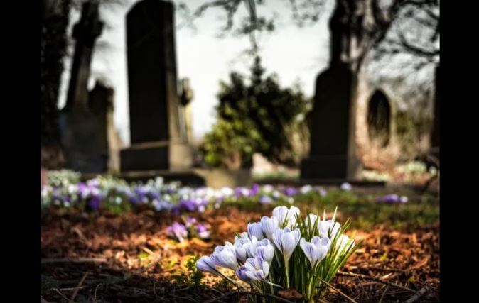 Viral: La mujer española que dejó en claro a quienes NO quería en su funeral