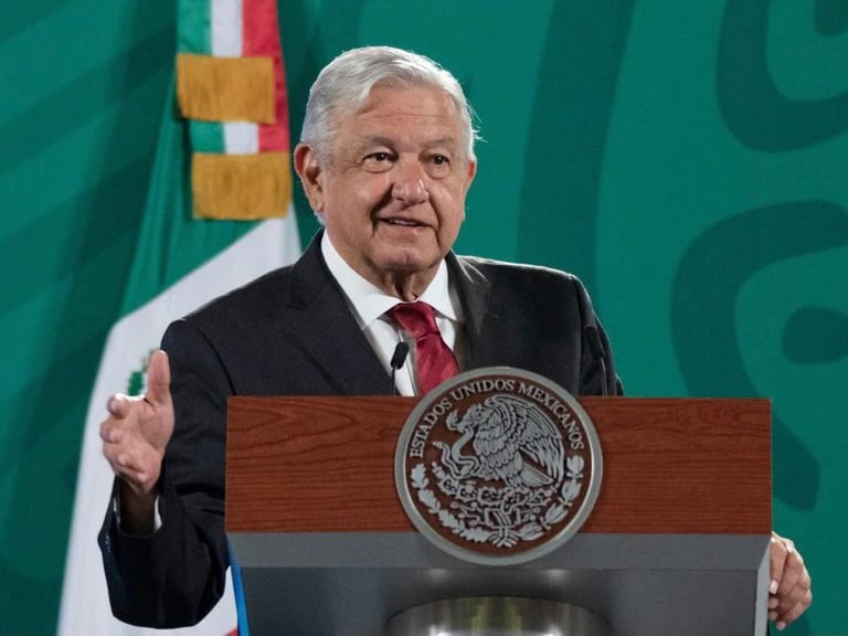 Por: Cortesía AMLO va por tres grandes reformas: INE, CFE y GN