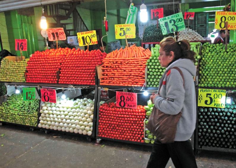 Pobreza sube por Covid-19; alcanza a 54% de población