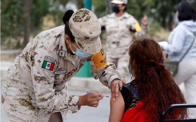 AMLO explica baja en la aplicación de vacunas anti COVID-19 en México