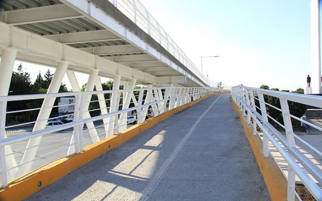 Por: Cortesía Gobierno estatal analizará viabilidad de la ciclopista Hermanos Serdán; señala Barbosa que es una obra equivocada