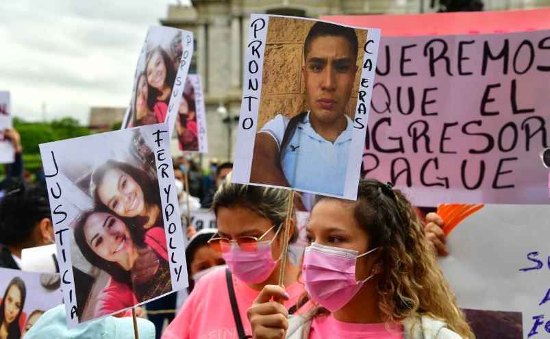 Marchan y exigen justicia para Fer y Polly, atropelladas por Diego H