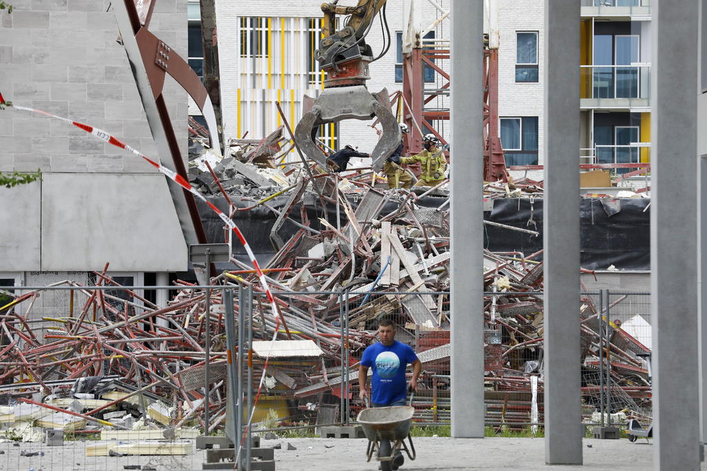 Por: Cortesía Derrumbe en construcción mata a cinco obreros en Bélgica