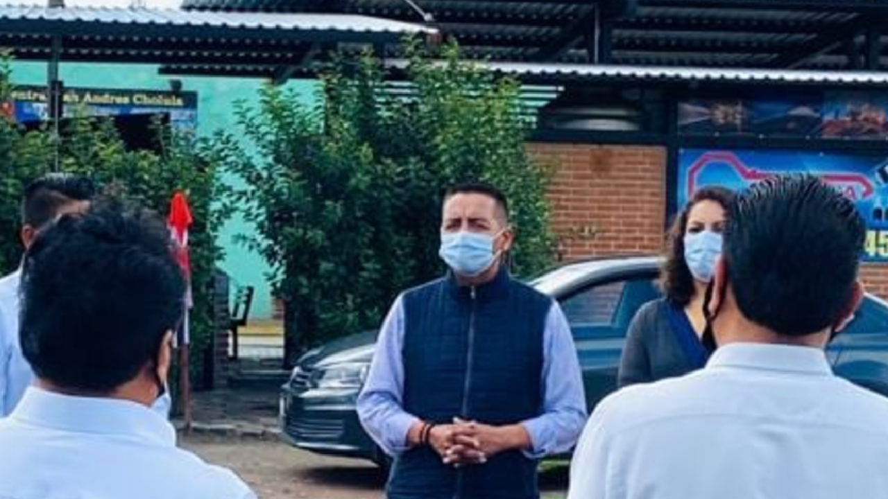 Por: Cortesía Edmundo Tlatehui se reunió con la Central de Taxistas de San Andrés Cholula